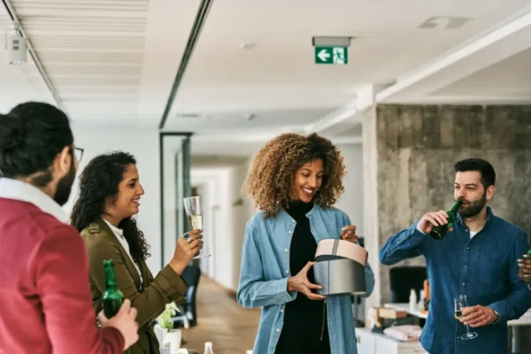 21 Best Farewell Gift Ideas To Make Goodbyes More Memorable