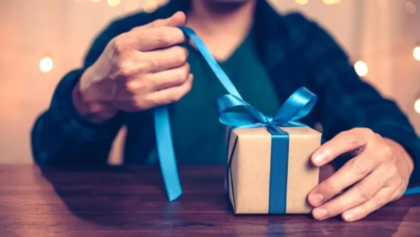 23 Best Gift Ideas For Men To Make Him Feel Special